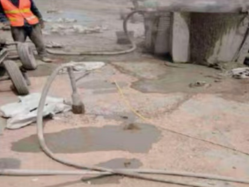 诏安水泥混凝土路面板底注浆技术 路面脱空注浆整治方案